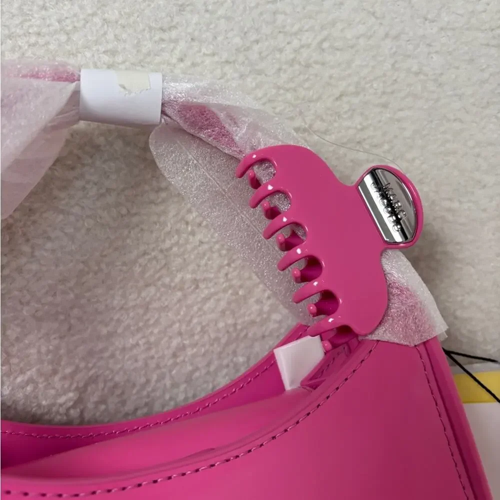 Marc Jacobs the claw Pink Women's crossbody bag with hair clip